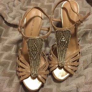 SUNDAY SPECIAL 🌻Antonio Melani Heels